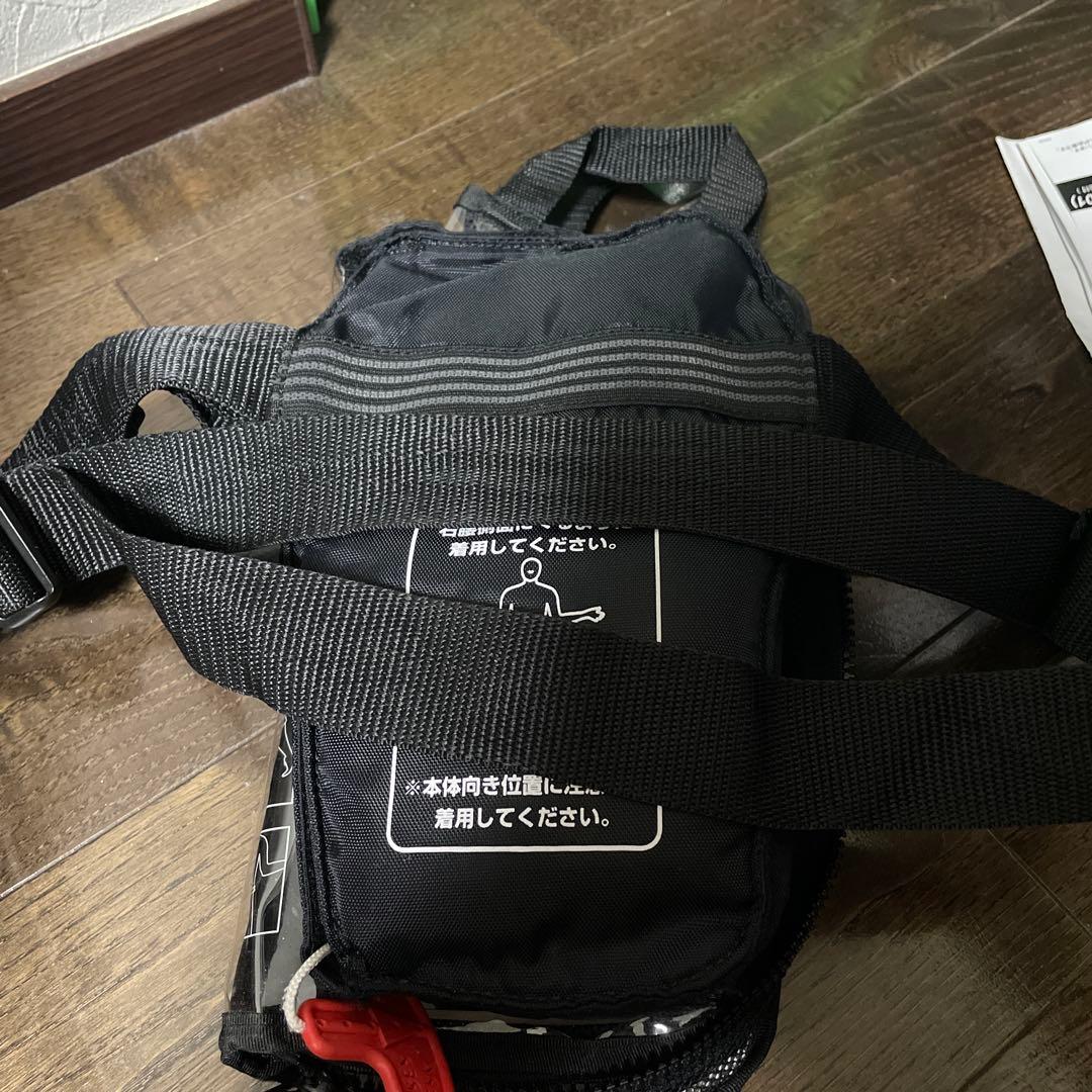 Daiwa ライフジャケット　桜マーク付き　コンパクト　腰巻き
