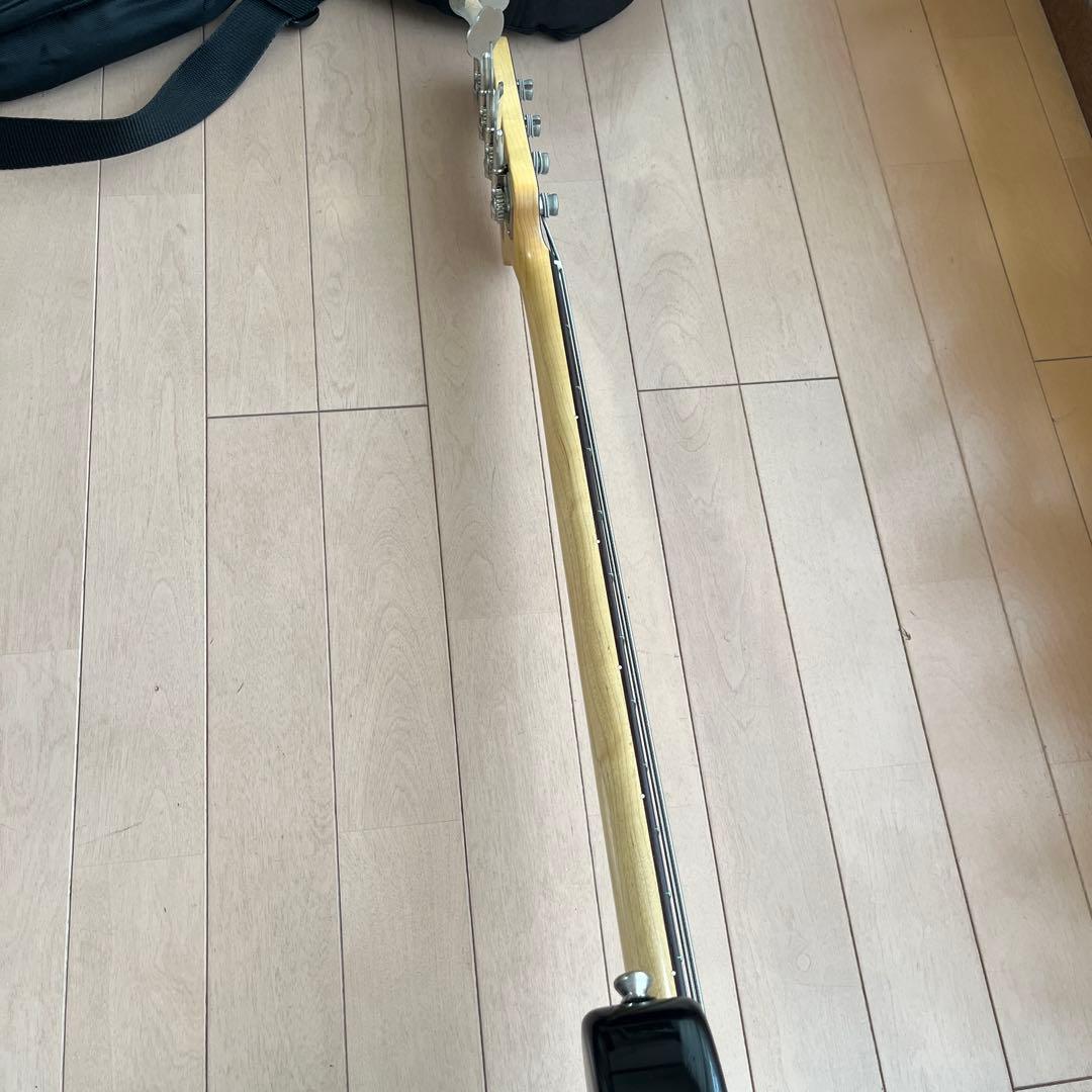 エレキベース　Bacchus ソフトケース付き