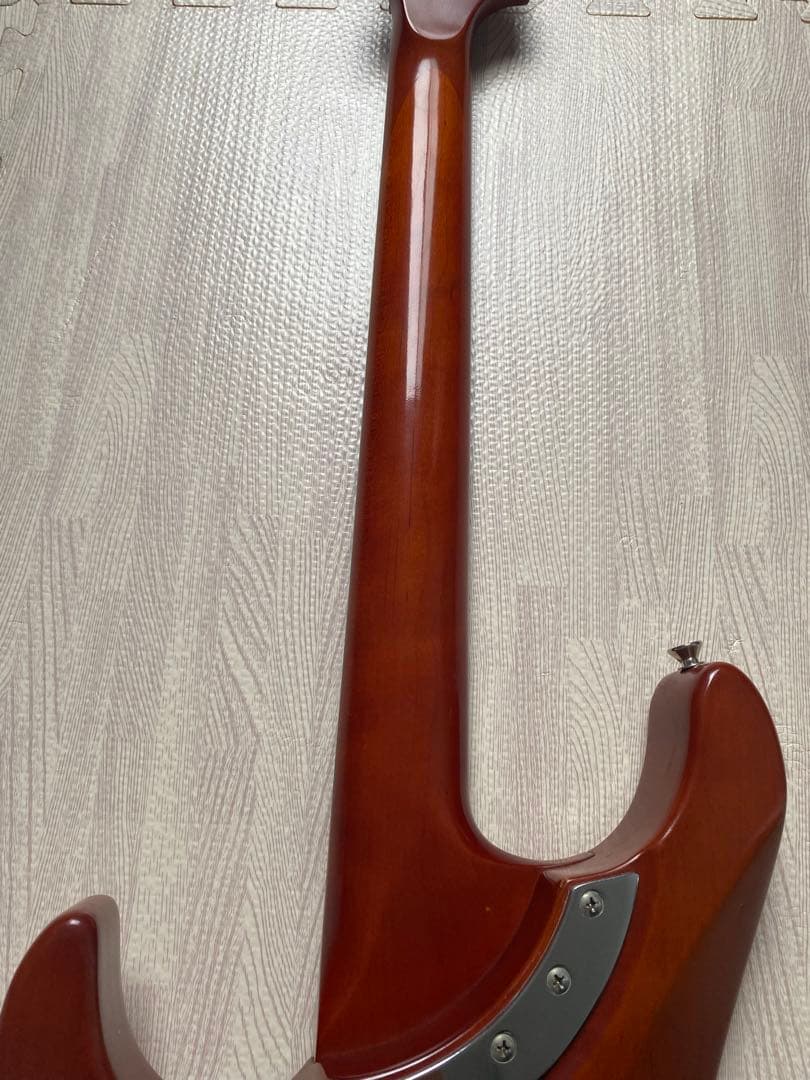 kkk　Washburn N4