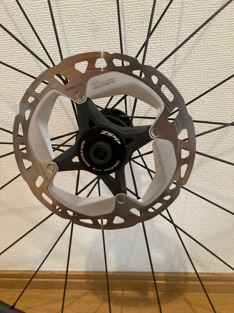 ZIPP 303 Firecrest スプロケ、ローター、タイヤセット