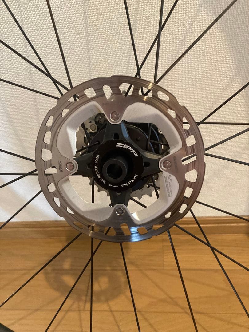 ZIPP 303 Firecrest スプロケ、ローター、タイヤセット