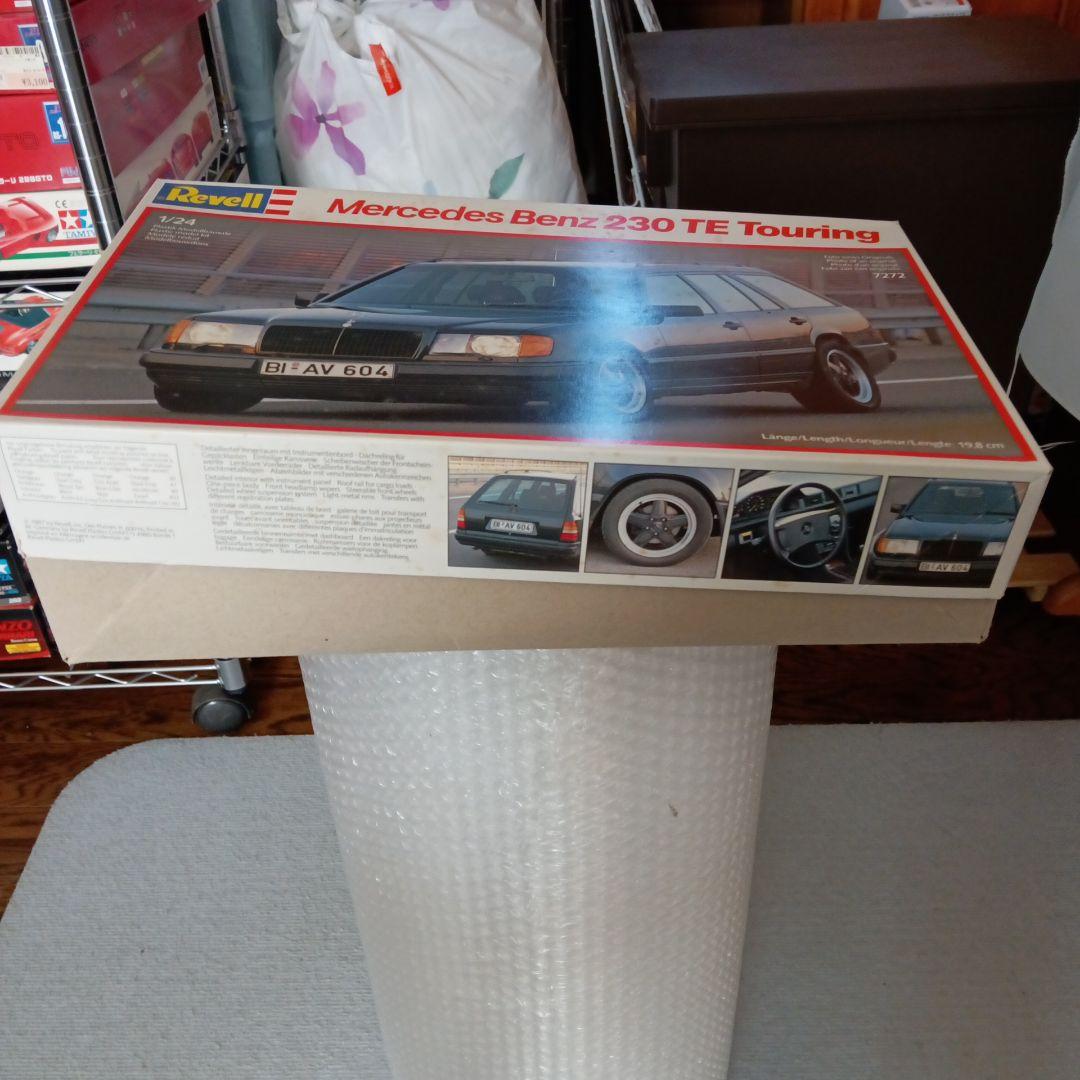 自動車 Revell Mercedes Benz 230 TE Touring 1/24