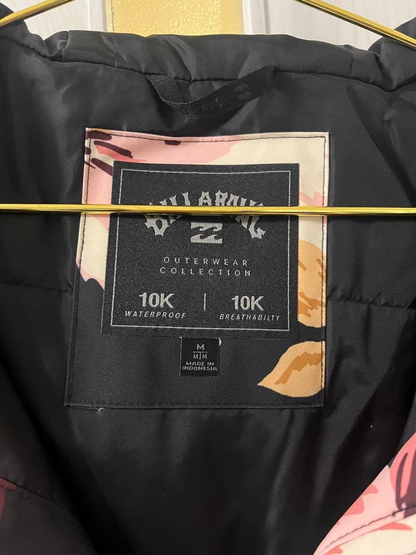 BILLABONG スノーボードウェア　上下セット　Mサイズ　美品