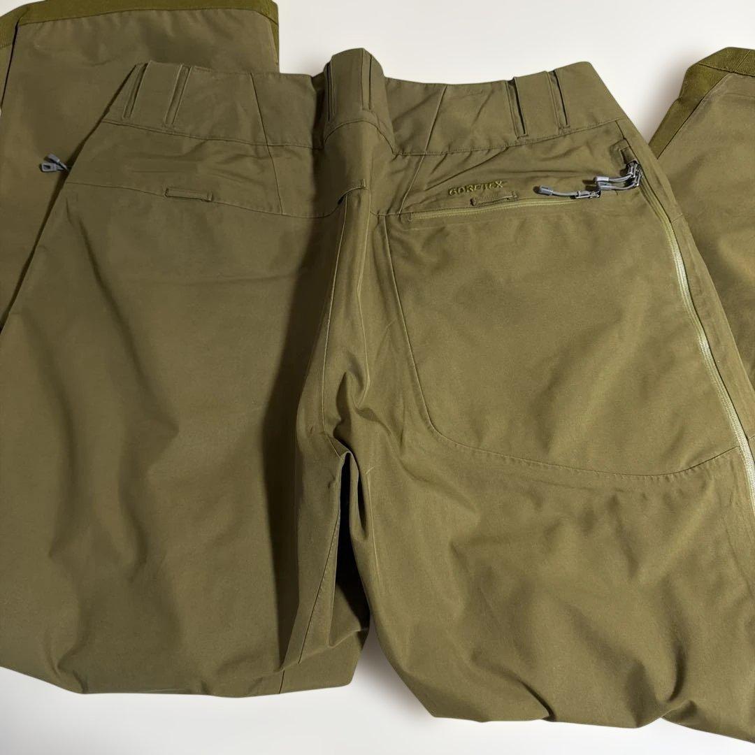パタゴニア GORE-TEX オリーブグリーン スノーボード　スキーウェア