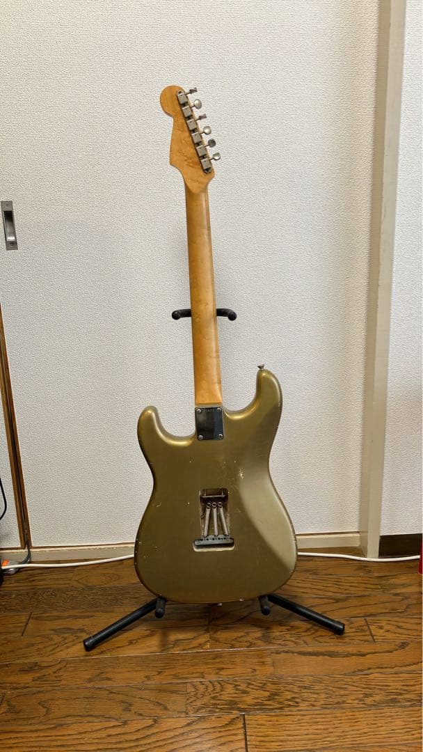 MJT ストラトタイプ　エレキギター