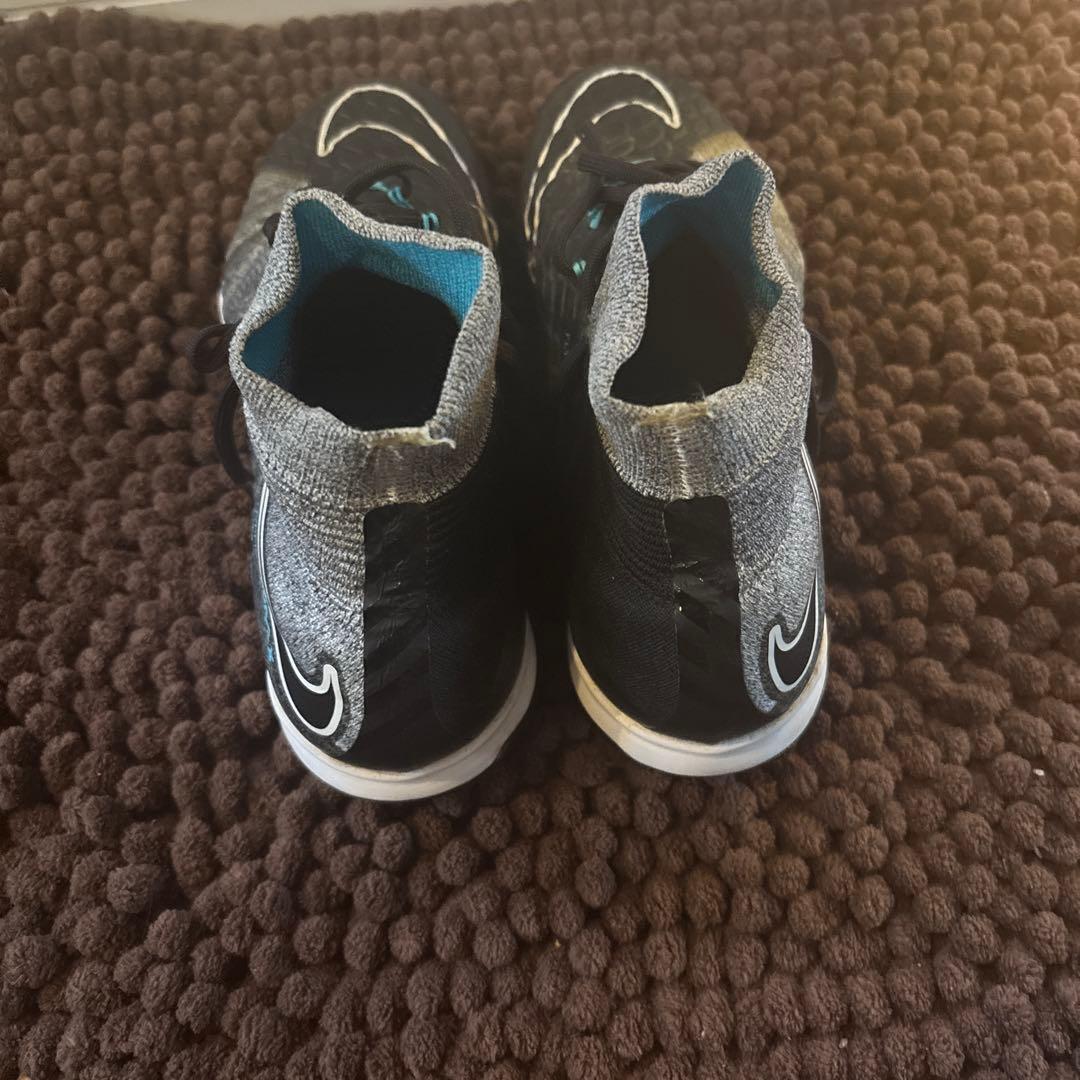 Nike ハイカットトレーニングシューズブラック/グレー
