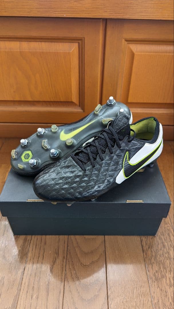 ナイキ ティエンポレジェンド8 SG ACC　サッカースパイク　NIKE