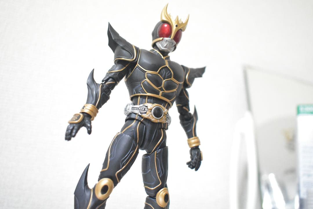 k*y様 【状態要確認】真骨彫 仮面ライダークウガ アルティメットフォーム