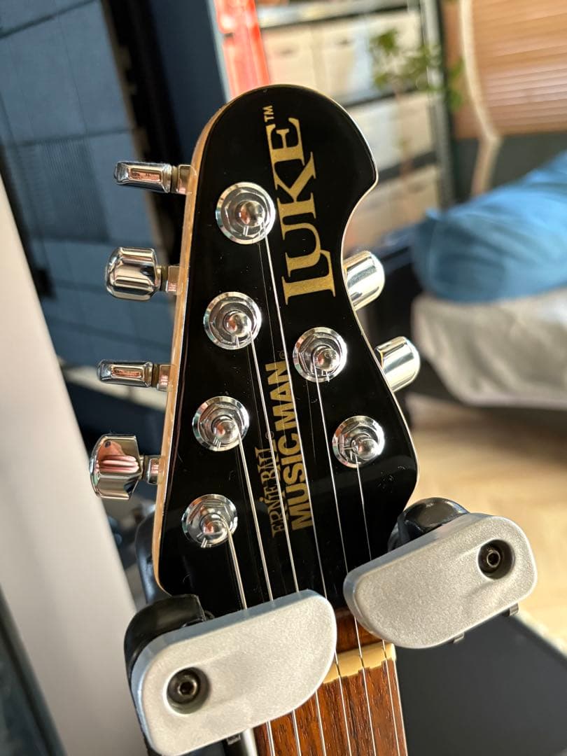 ギター MUSICMAN LUKE