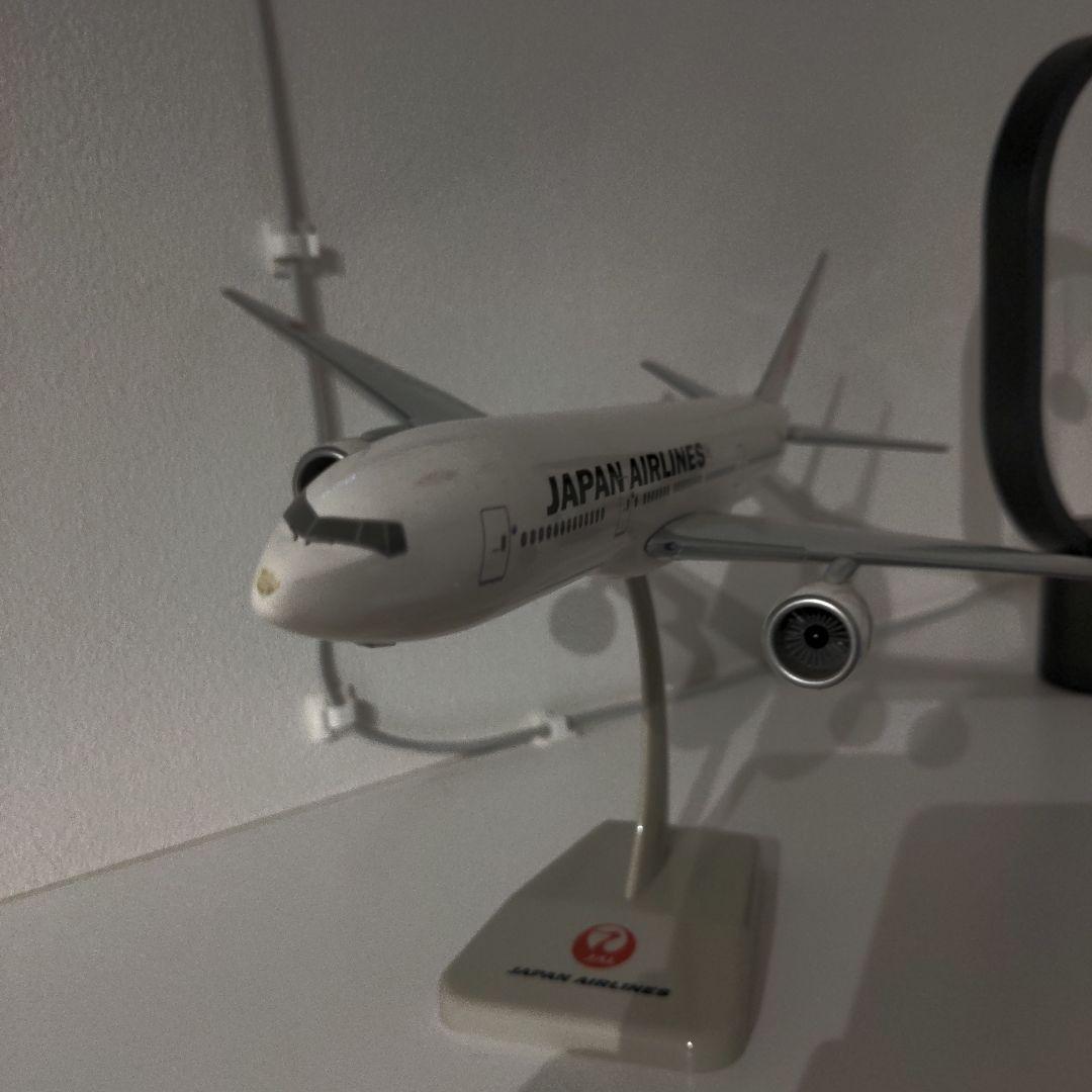 Boeing 777-200 日本航空 JAL 付属品全てあり模型 1:200