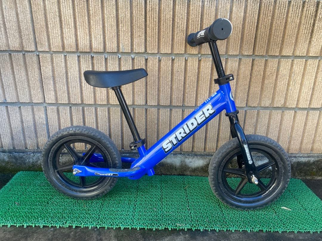 ストライダー STRIDER バランスバイク 12インチ 青