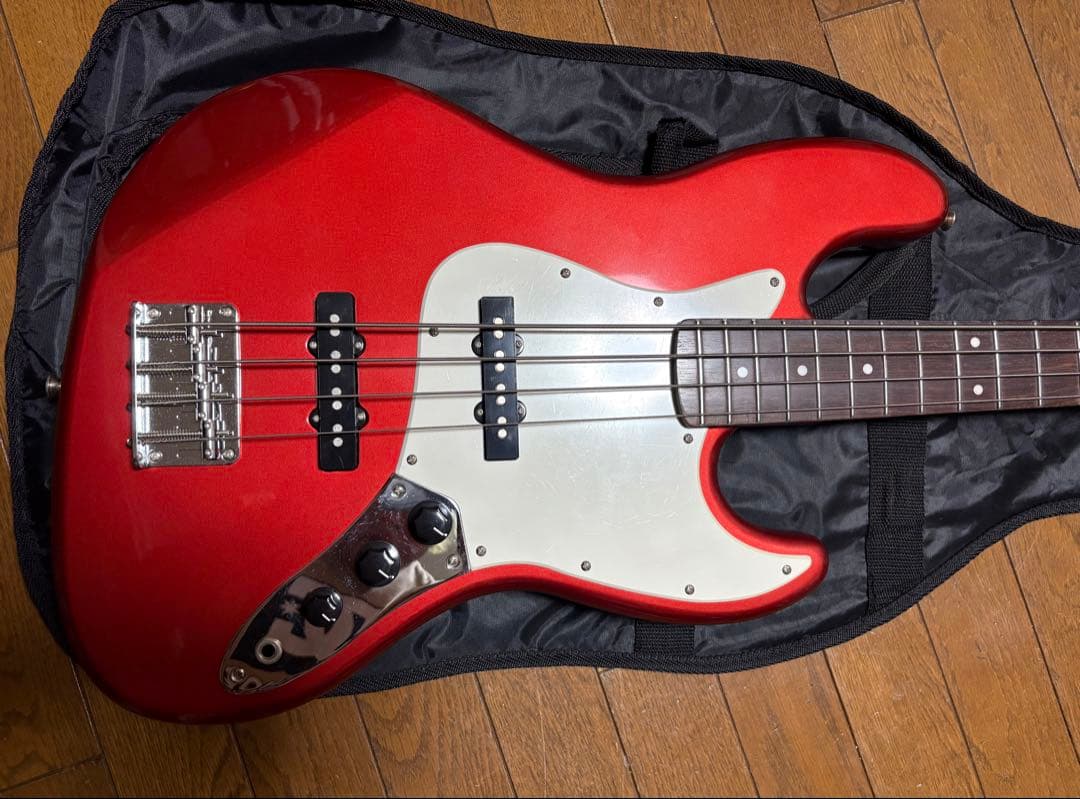 BUSKER'S エレキベース レッド ケース付き
