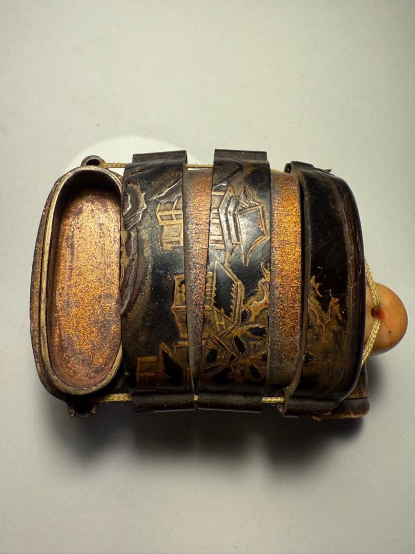 蒔絵 印籠 人物彫刻根付付