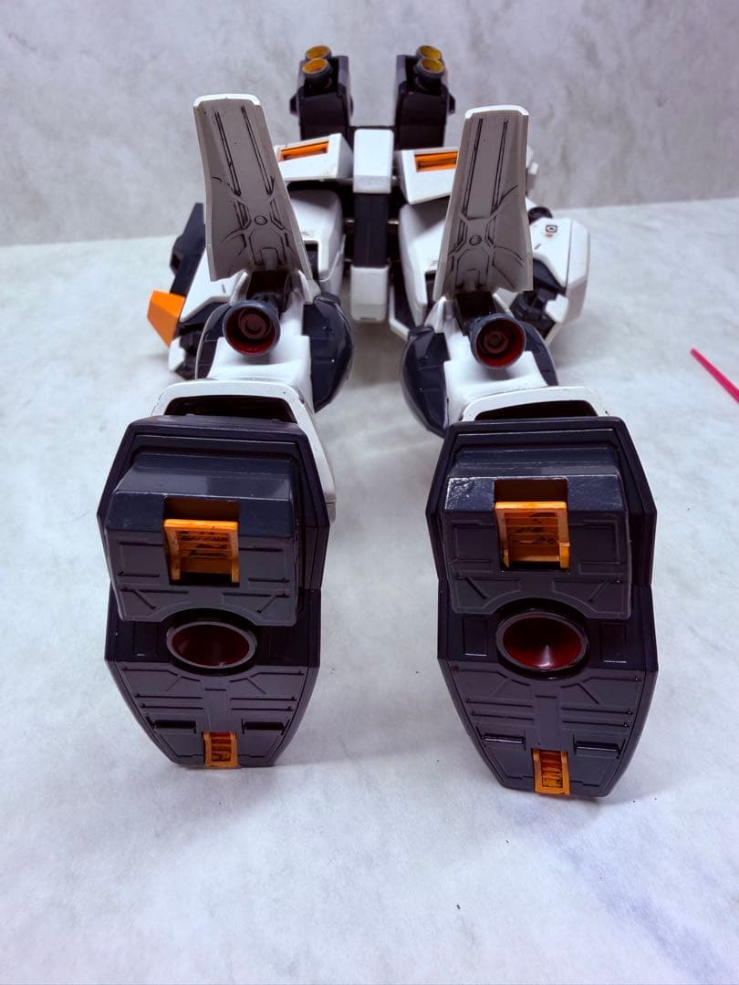 MG(マスターグレード) ガンプラ/RX-93：ニューガンダム/塗装済み完成品