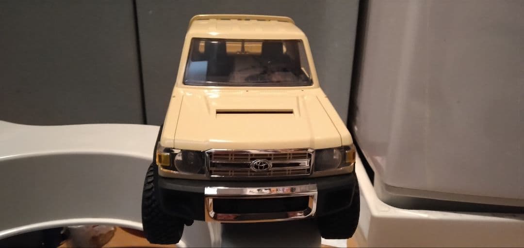 WPL レイウット　1/12ランドクルーザー79