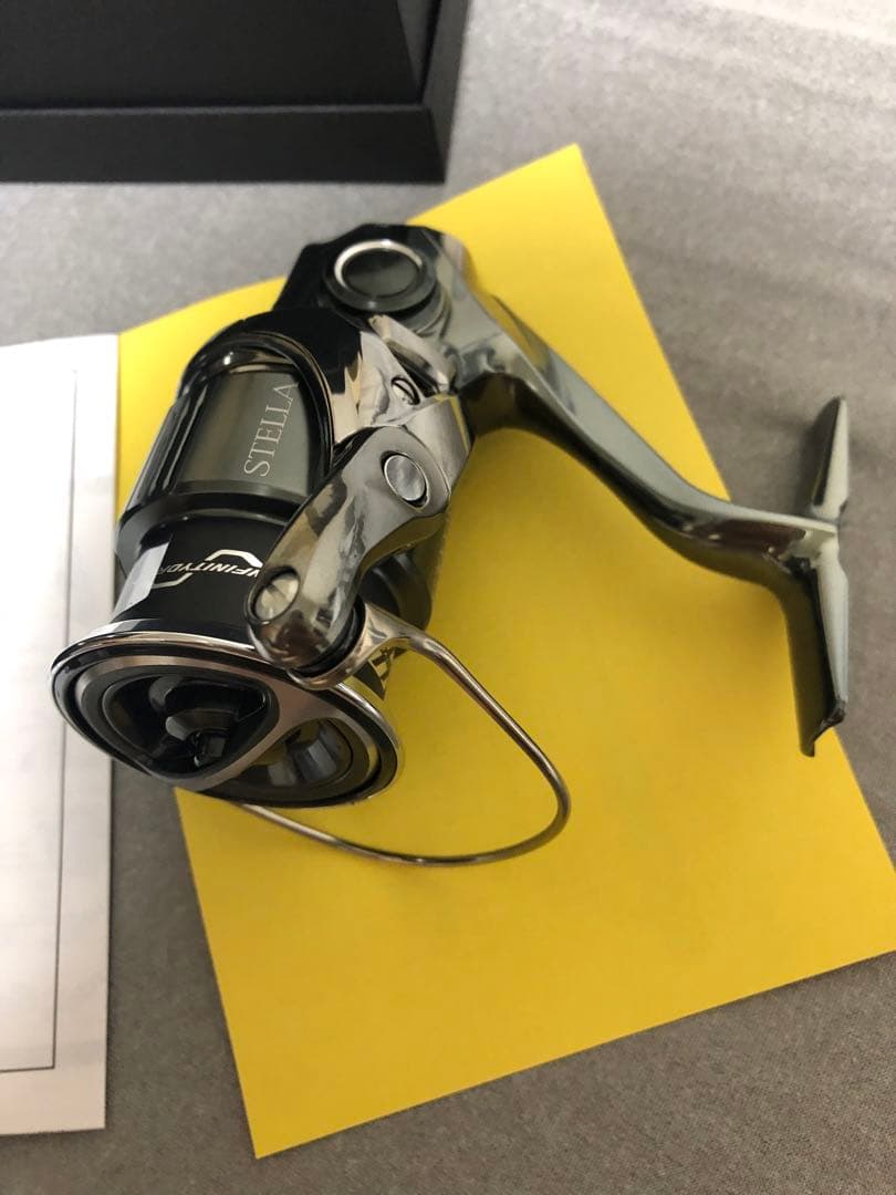 2022 ステラ C3000MHG スピニングリール