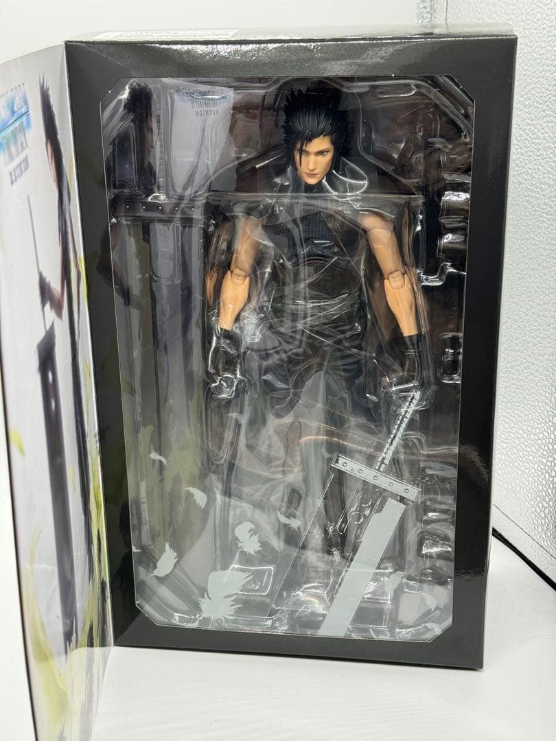 新品未開封 PLAY ARTS改 ザックス プレイアーツ CCFF7R