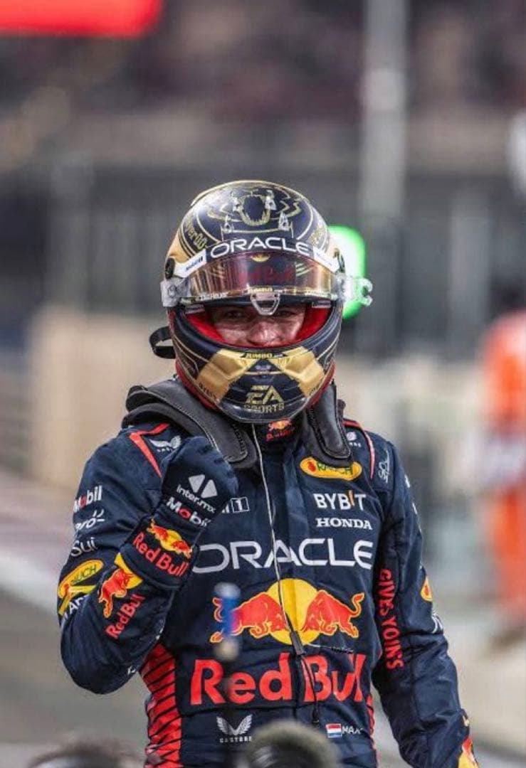 F1 Red Bull Racingマックスフェルスタッペン1/4ヘルメット