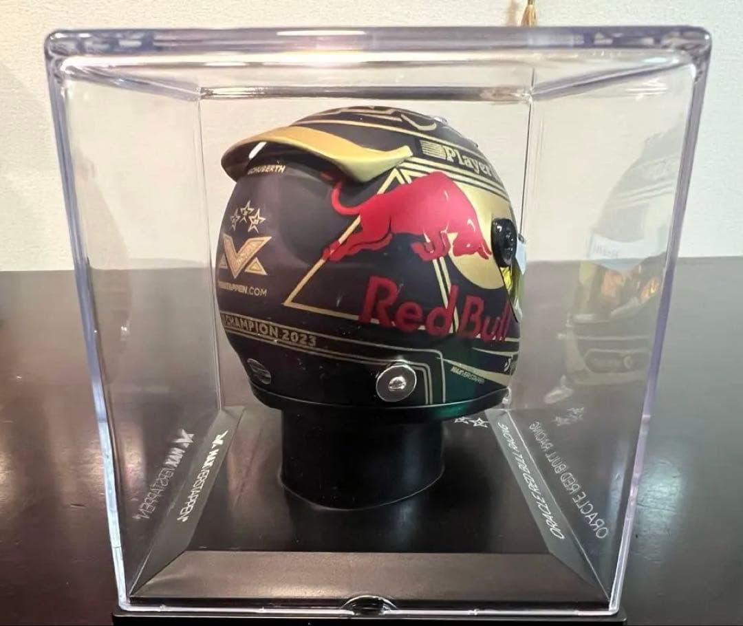 F1 Red Bull Racingマックスフェルスタッペン1/4ヘルメット