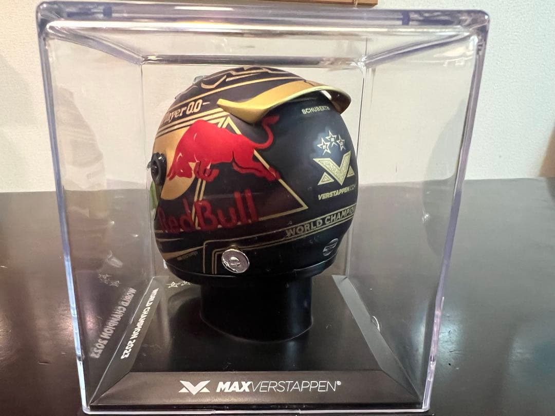 F1 Red Bull Racingマックスフェルスタッペン1/4ヘルメット