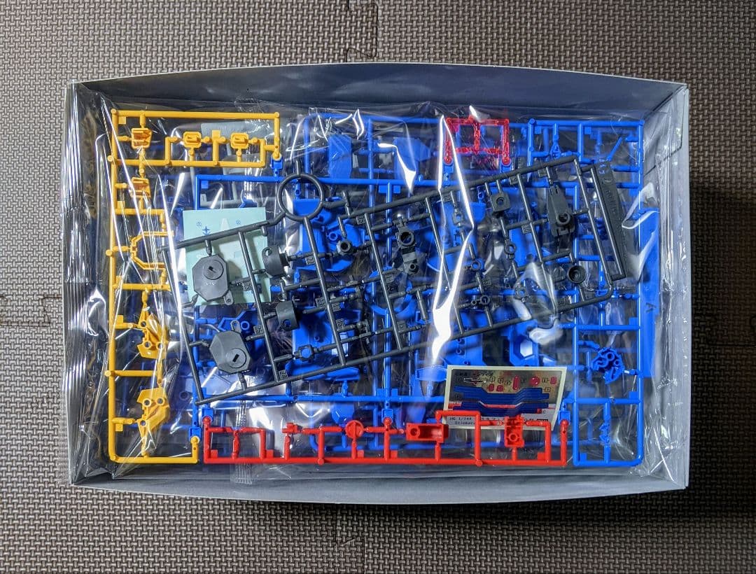 HG 1/144 レジェンドガンダム＋グスタフカール00型 2点セット