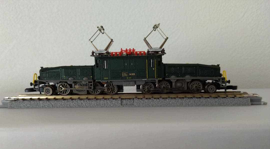 märklin Zゲージ Ce 6/8 III \"Krokodil\"
