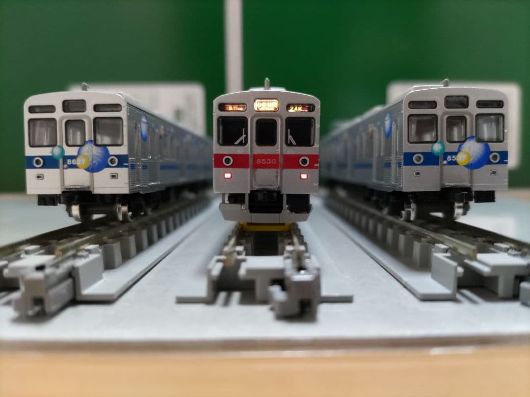 東急8637F 先頭車2両ディスプレイセット　部品取り用先頭車とインレタ付き