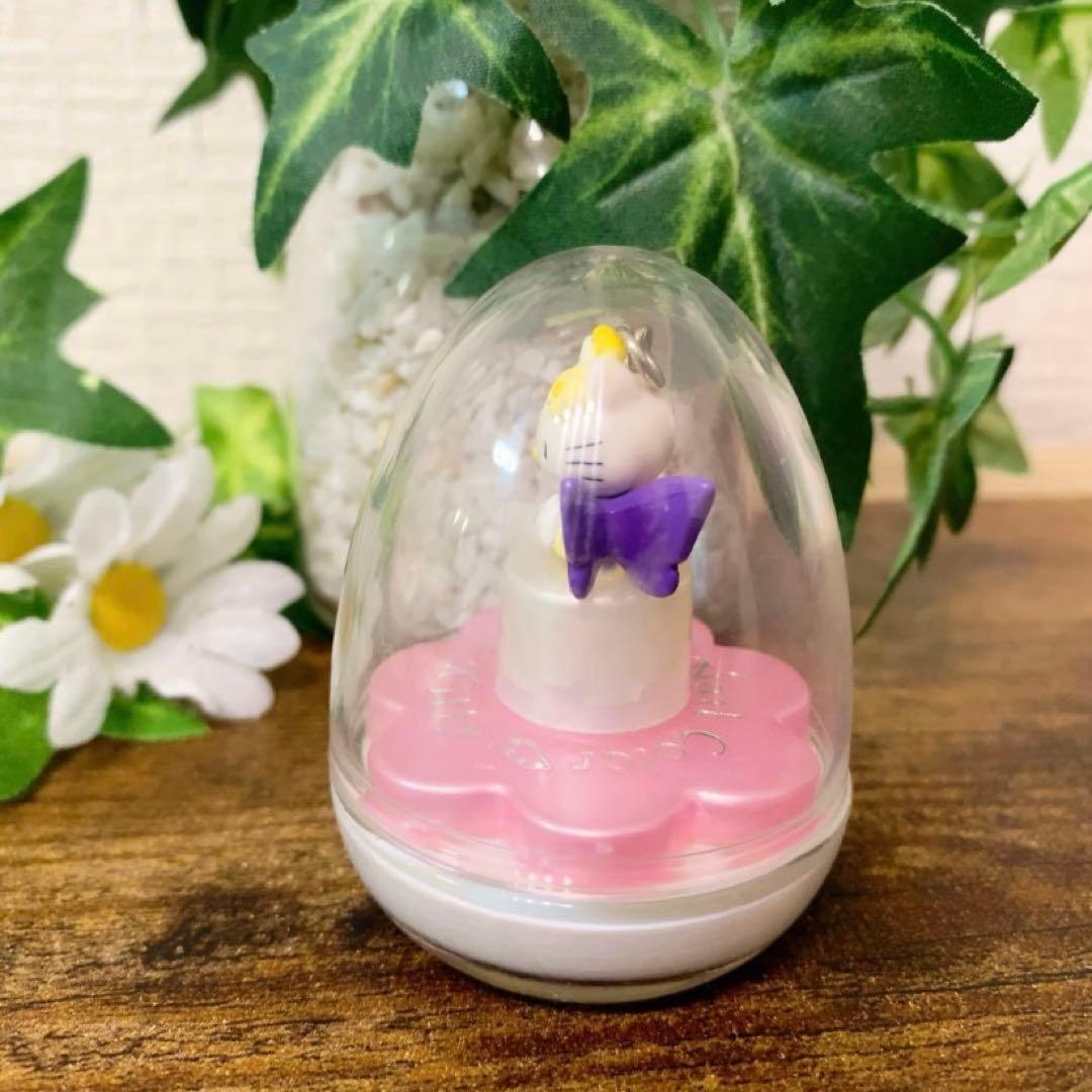 ⭐︎希少⭐︎ハローキティ ネイルカラー　コスメ　マニキュア　マスコット　蝶　当時物