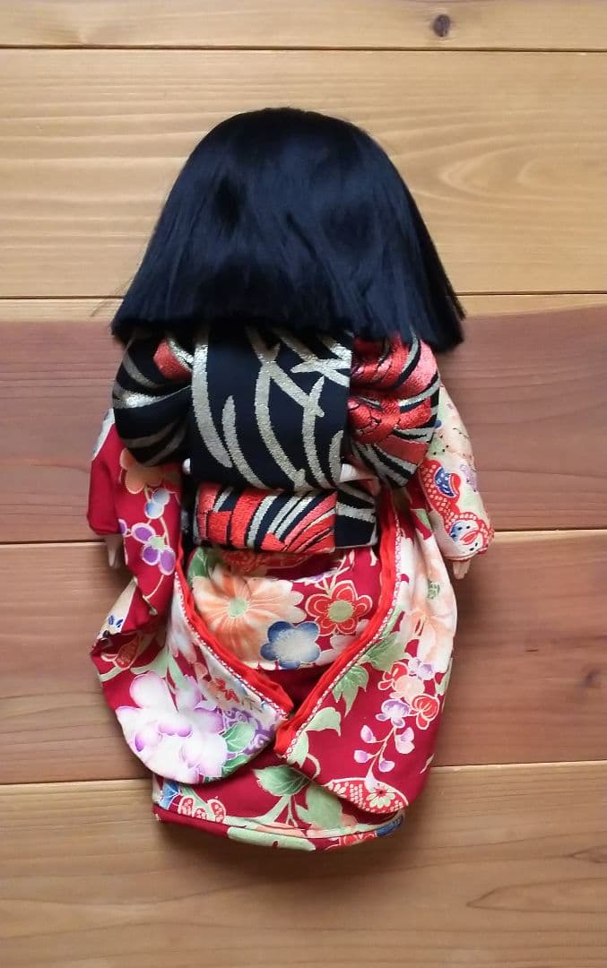 市松人形 松乾斉東光 赤地に花柄の着物 約42cm