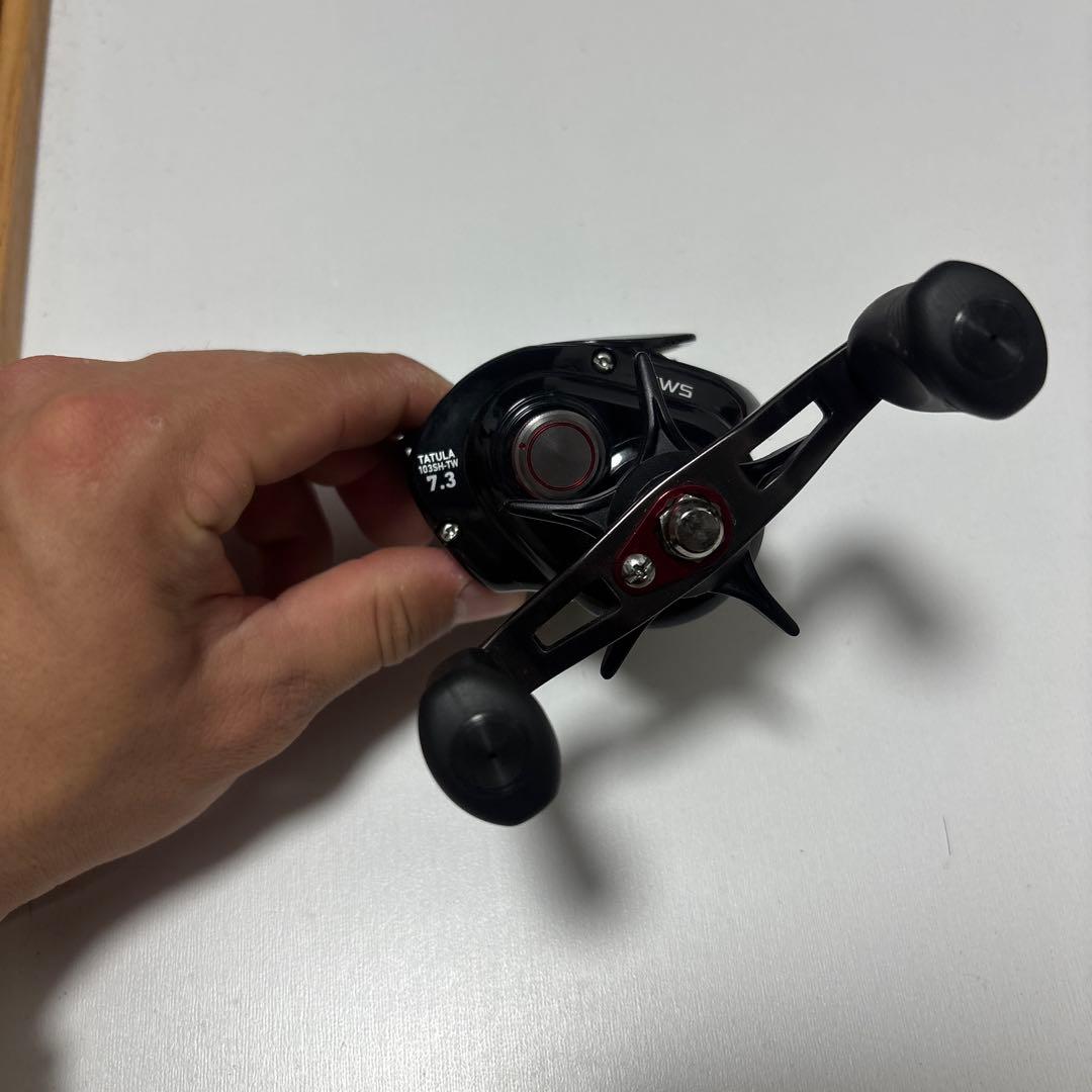 リール AOM