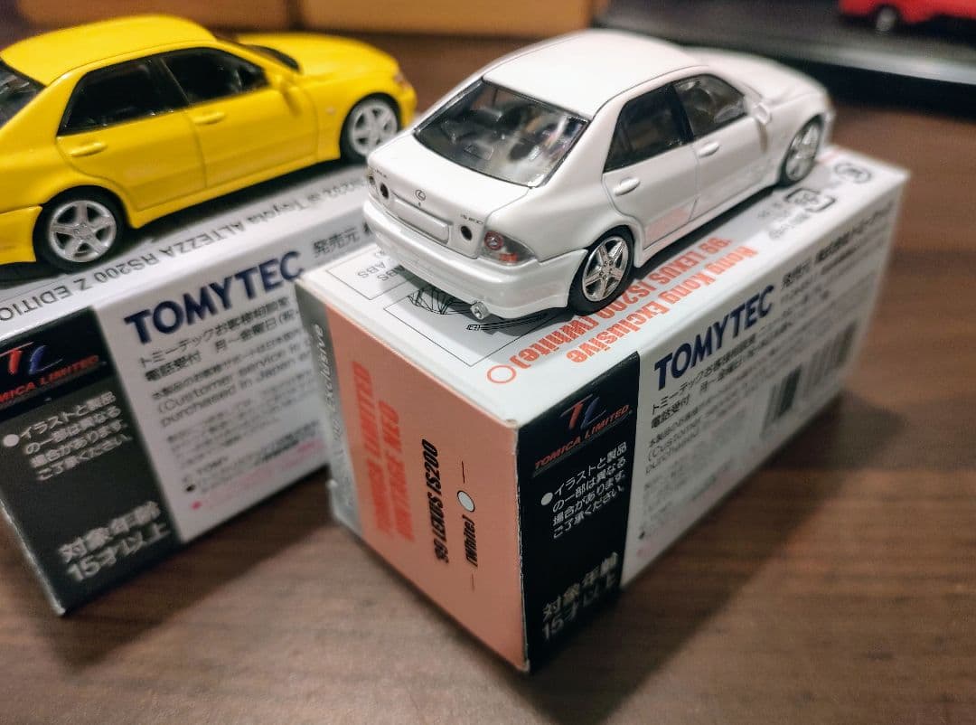 トミカリミテッドヴィンテージ アルテッツァ2台 & レクサス