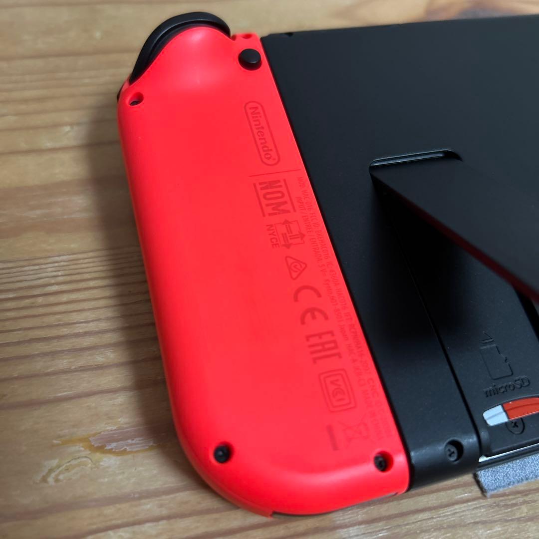 Nintendo Switchバッテリー強化版 ネオンブルー・ネオンレッド