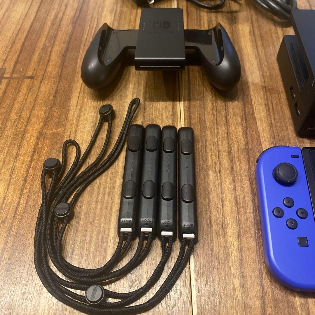 【美品】任天堂 Nintendo Switch 本体 その他付属品