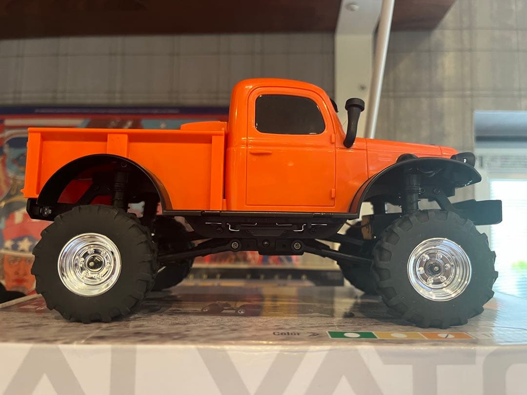 新品　RC クローラー　udirc 1/24 4x4 オフロードトラック