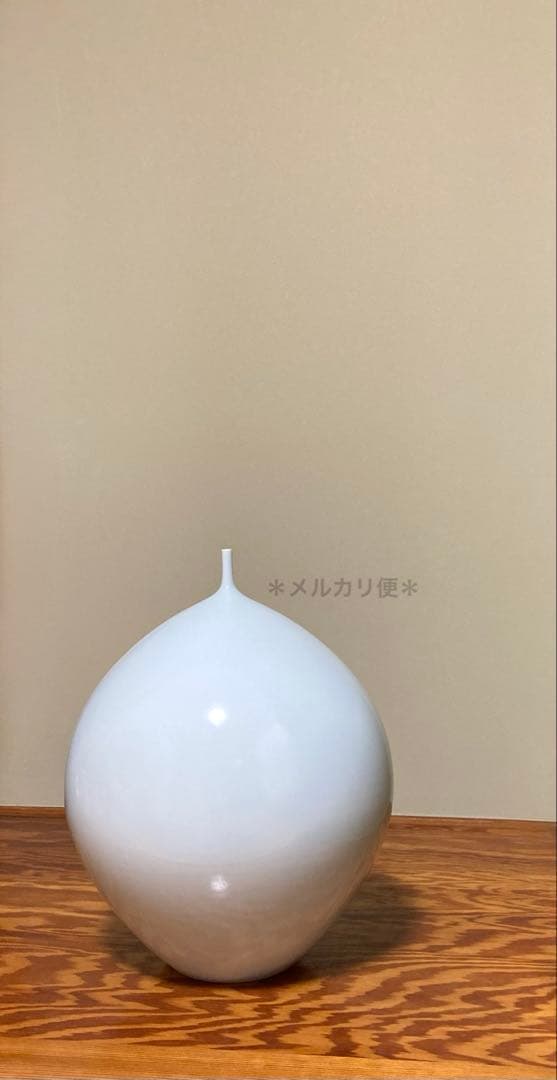 砥部焼 八瑞窯　白磁細口飾瓶 ／ 飾り壺 置物