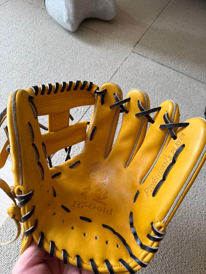 ヒロさん専用！Hi-Gold（ハイゴールド）軟式グローブ内野手用　型付け済