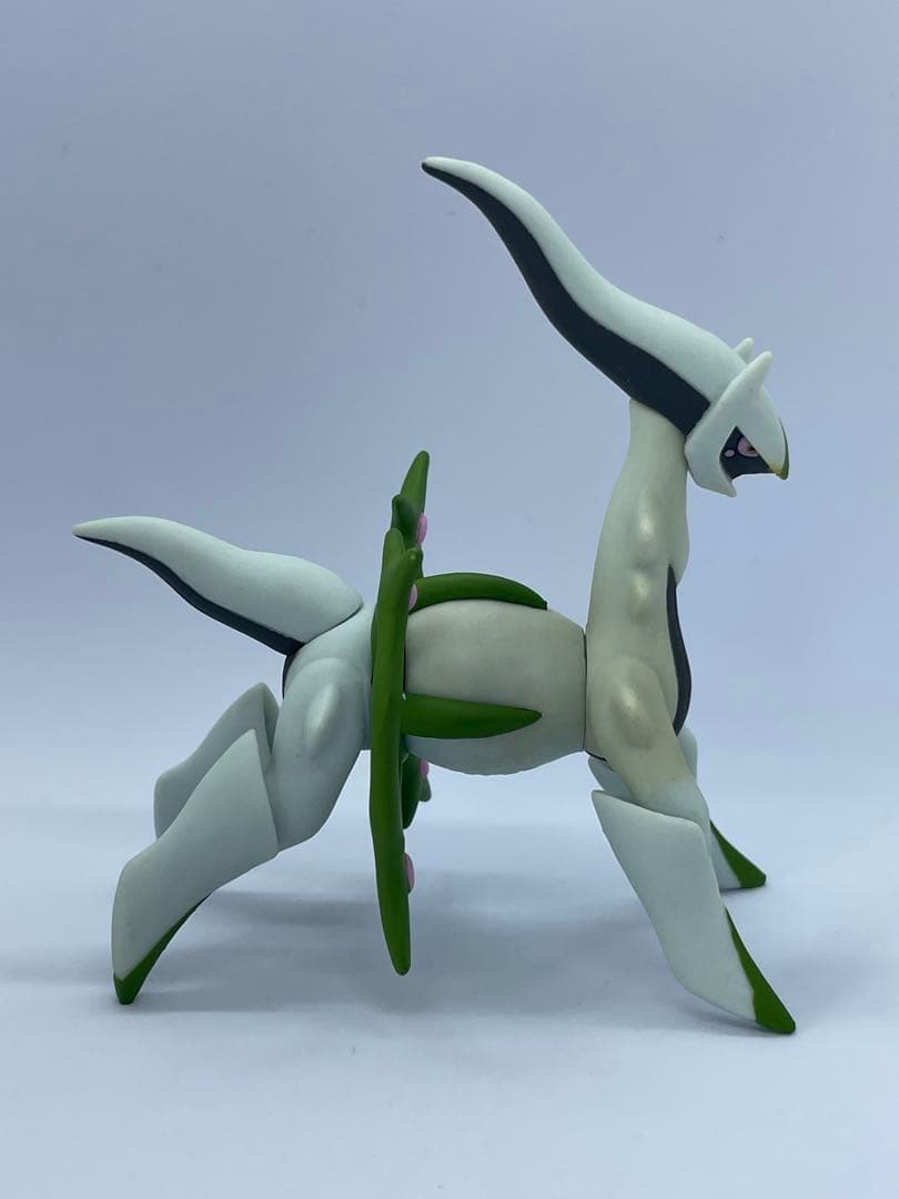 【希少】立体ポケモン図鑑　アルセウス(むしタイプ)
