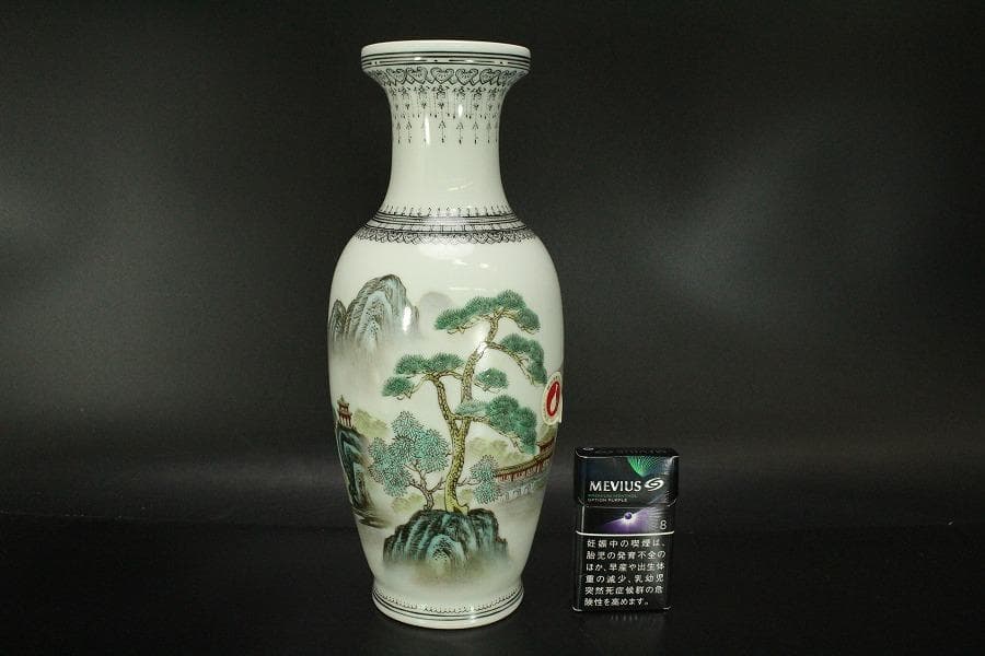 中国美術 景徳鎮 色絵 山水画 題詞紋 瓶 美品 911