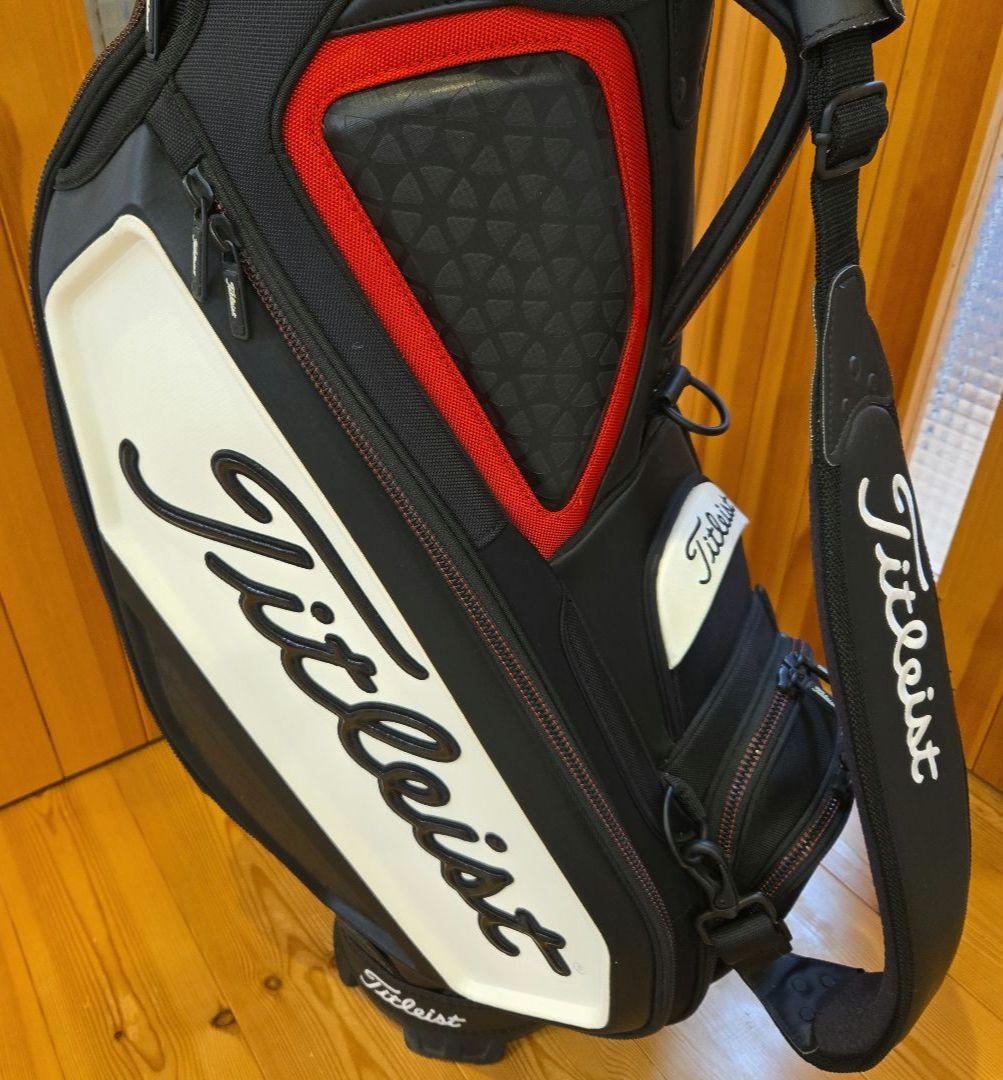 Titleist ゴルフバッグ・キャディバッグ タイトリスト黒/白/赤 プロ仕様
