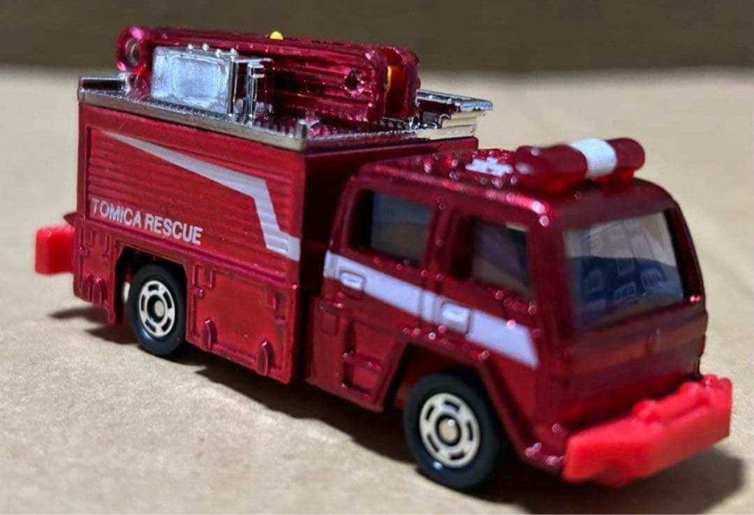 非売品 トミカ レスキュー 工作車 真空レッド
