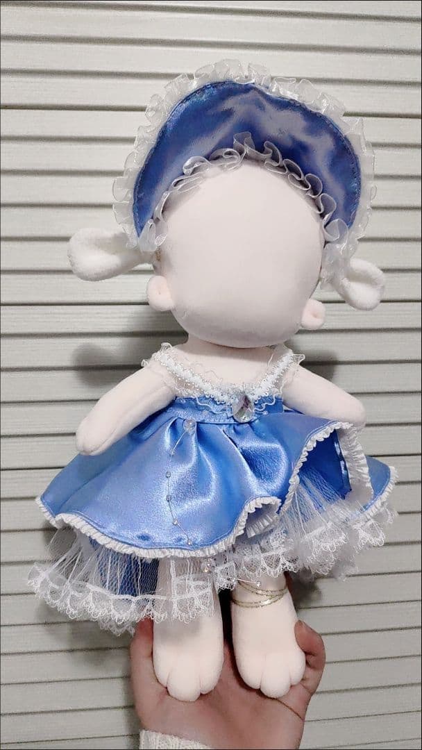 ぬいぐるみ服　20cm　新品　現品着せ替え　ドレス　ワンピース　宮廷　豪華