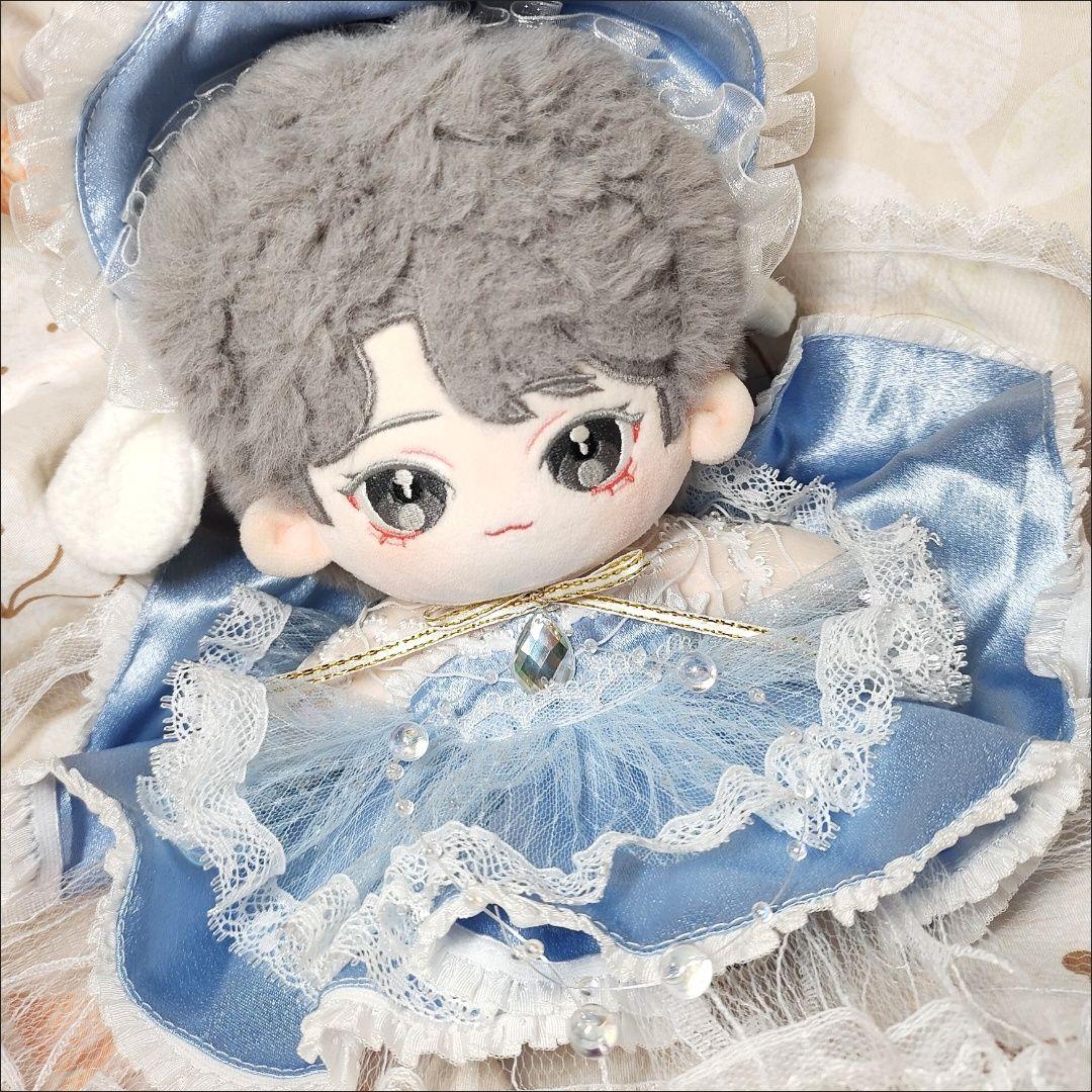 ぬいぐるみ服　20cm　新品　現品着せ替え　ドレス　ワンピース　宮廷　豪華