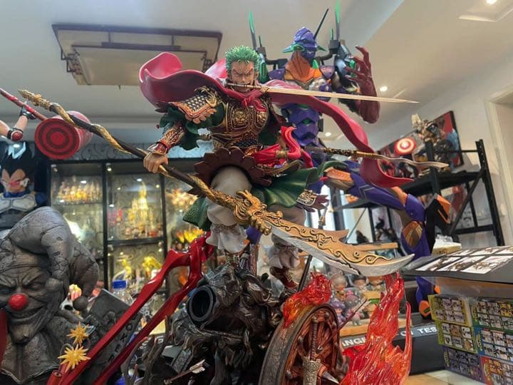 ワンピース　バンダイ授権中国製正規品 中国風ゾロ　スタチュー