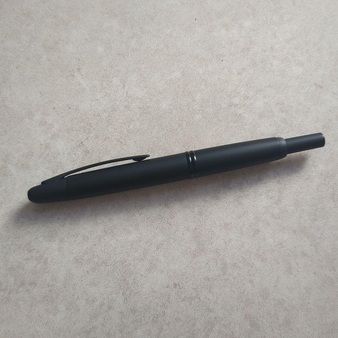 【ぽんず】PILOT　キャップレス　マットブラック　ノック式万年筆