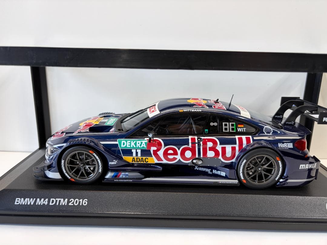 希少【極美品】 M4 DTM 2016 1/18 レッドブル仕様