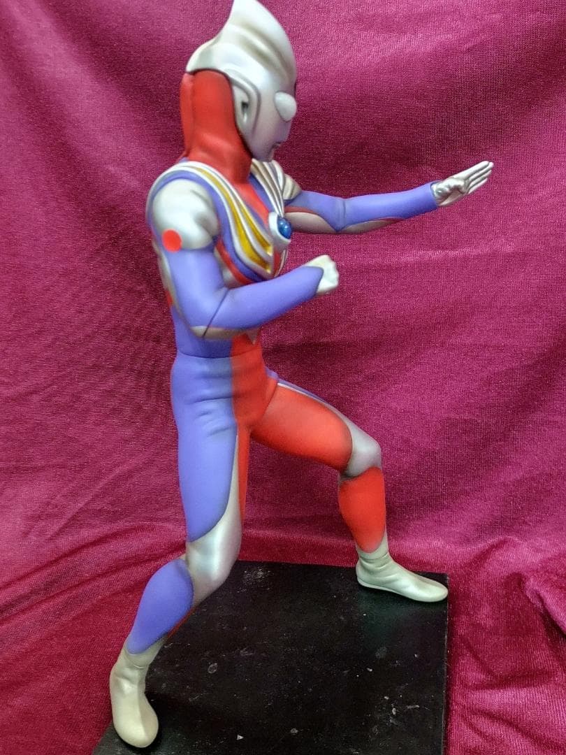 ウルトラマンティガ CCP 発光ギミック付 マルチタイプ　ハイグレード 中古