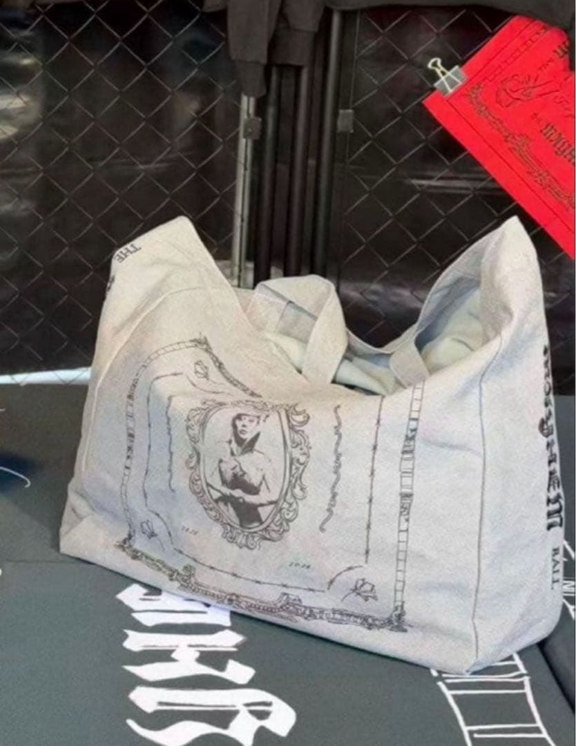 LADYGAGA 会場限定：OPERA HAUS TOTE（GRAY）人気