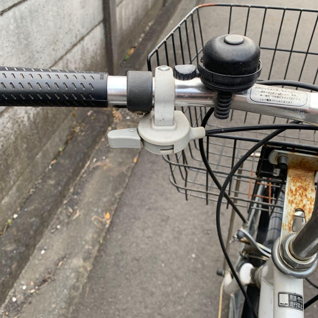 27インチ　シティサイクル白