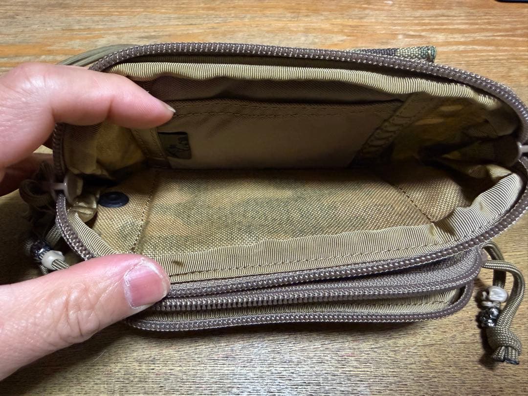 レア物！ VOLKタクティカルギア　マルチ セパレート ウォレット ポーチ