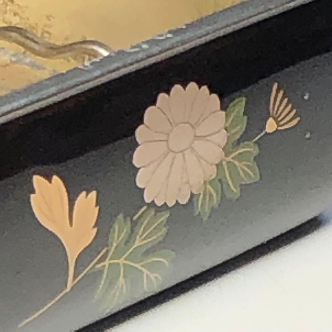 灰皿　木製漆器　金蒔絵